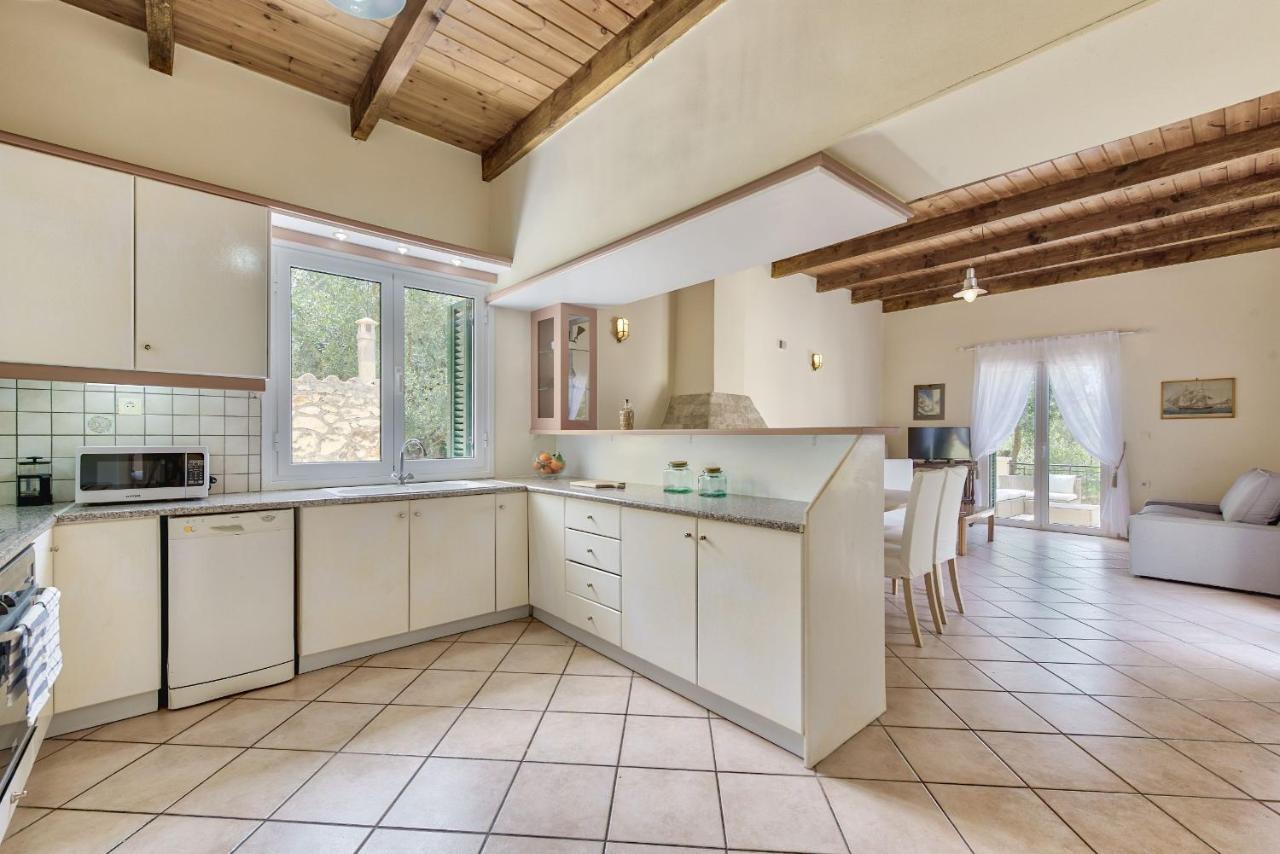 Olivegrove Villa - Nestled In Olive Trees With Private Pool, By Zantewize ตรากากิ ภายนอก รูปภาพ